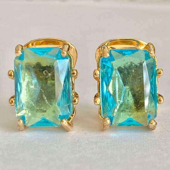 Vintage Aqua Blue Glass Clip On Earrings Jeweled Cut Gold Plated Huggie 70's USA - Picture 2 of 10